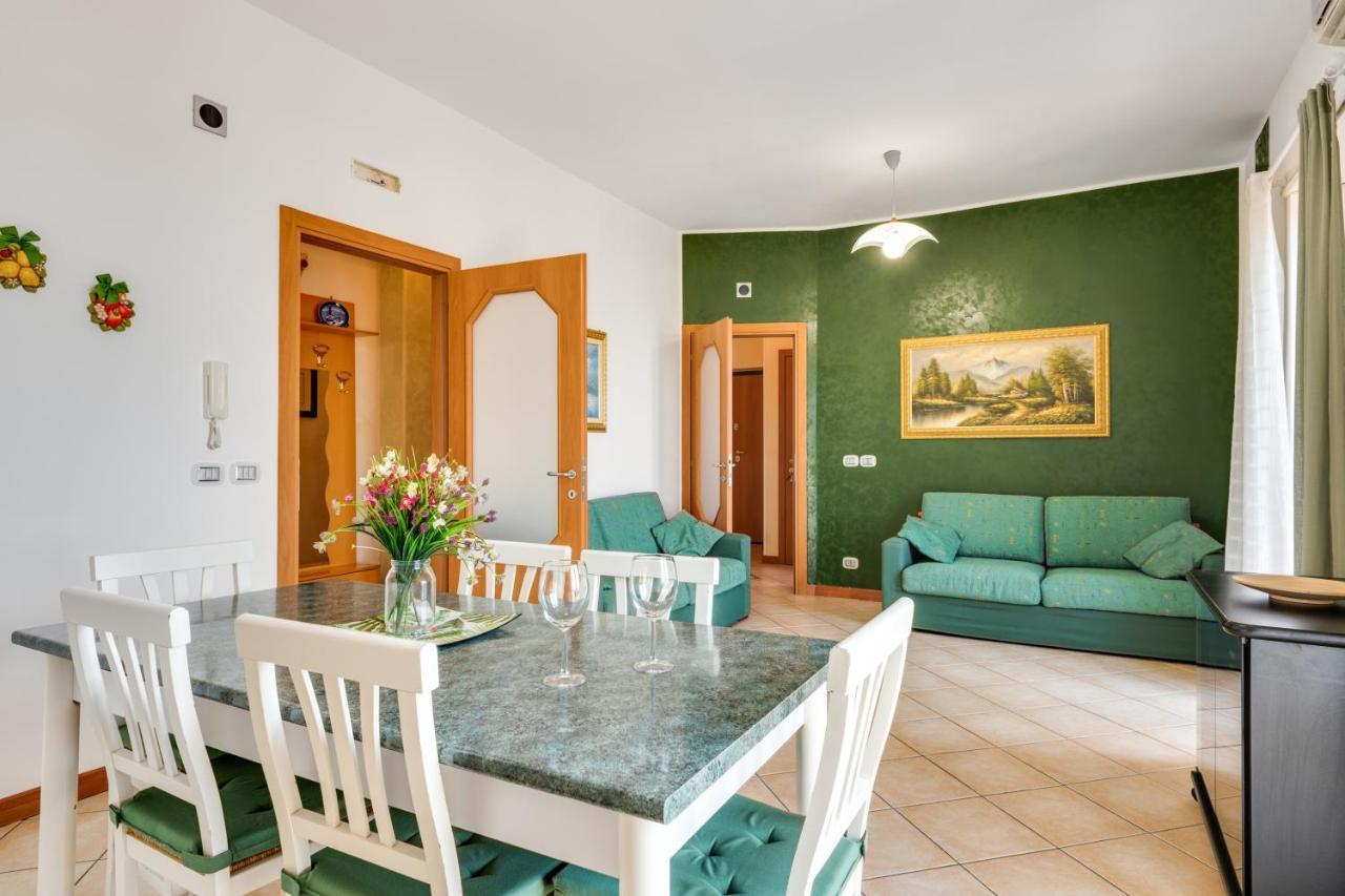 Roomy And Bright Apartment With Balconies X6 Κατάνια Εξωτερικό φωτογραφία