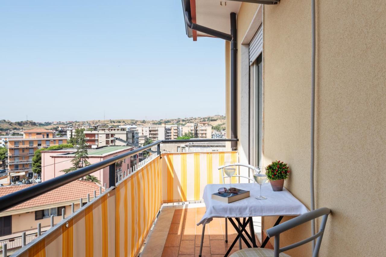 Roomy And Bright Apartment With Balconies X6 Κατάνια Εξωτερικό φωτογραφία
